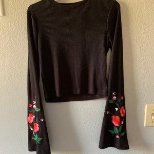 DIVIDED Rib Knit Floral Embroidered Long Sleeve